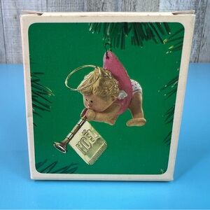Hallmark Keepsake Ornament Musical Angel 1984